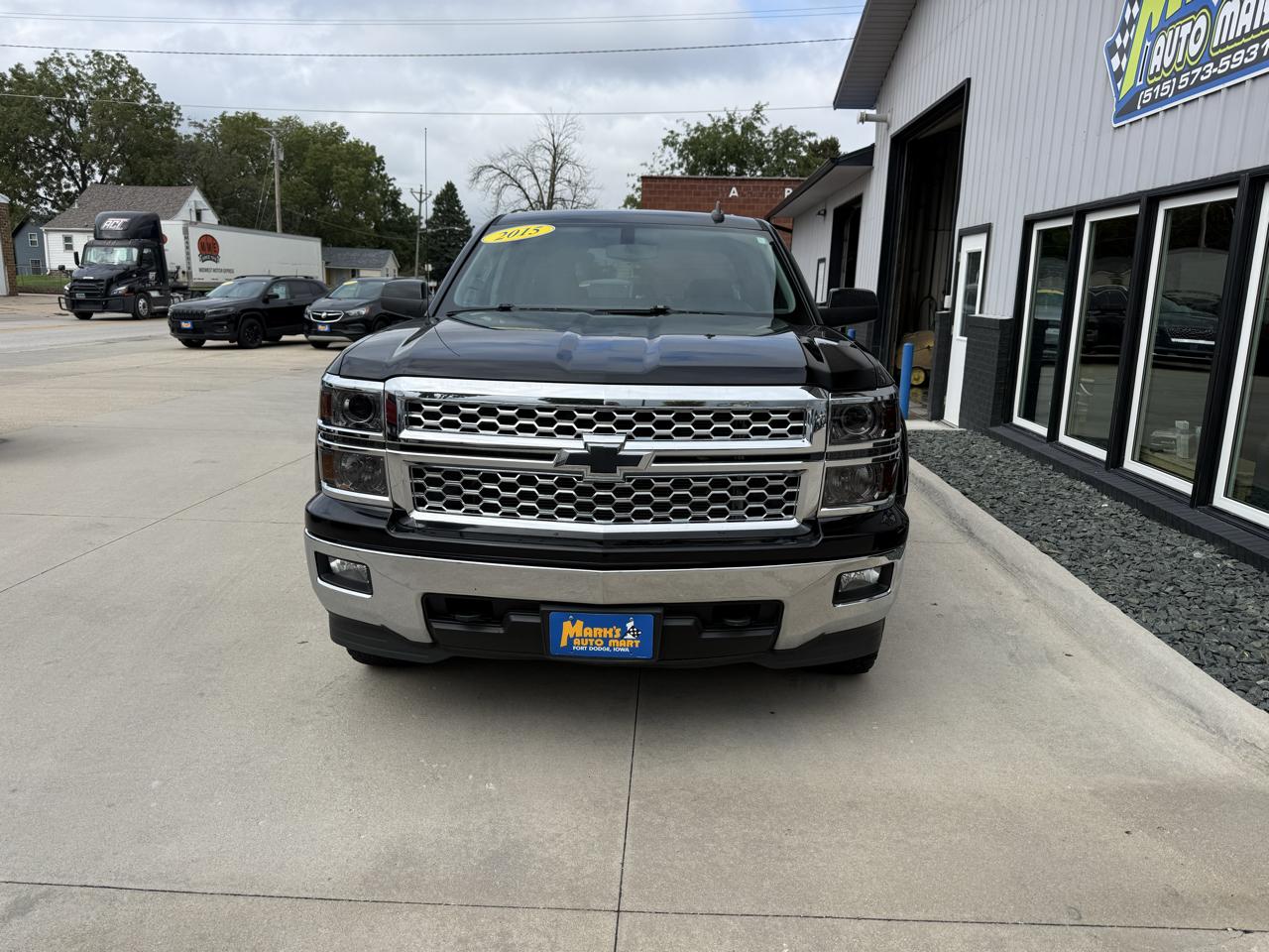 Chevrolet Silverado 1500 4WD Crew Cab 153.0" LT w/1LT 2015