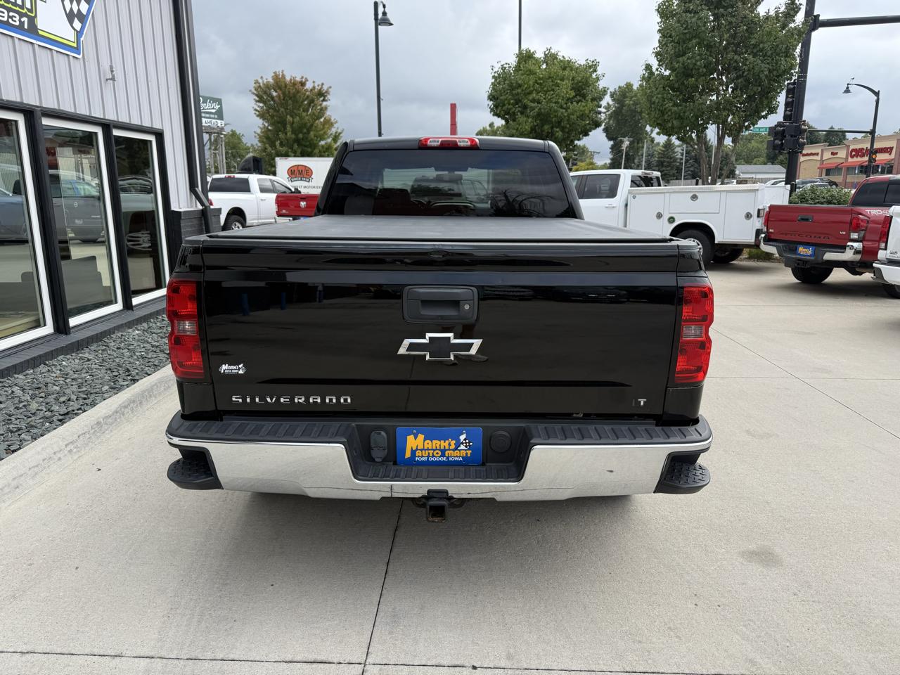 Chevrolet Silverado 1500 4WD Crew Cab 153.0" LT w/1LT 2015