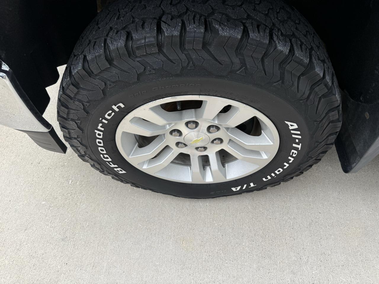 Chevrolet Silverado 1500 4WD Crew Cab 153.0" LT w/1LT 2015