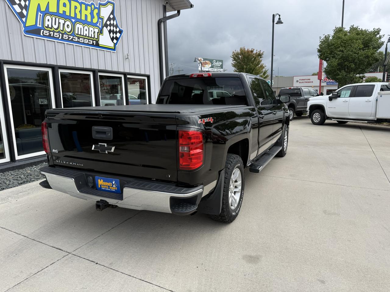 Chevrolet Silverado 1500 4WD Crew Cab 153.0" LT w/1LT 2015