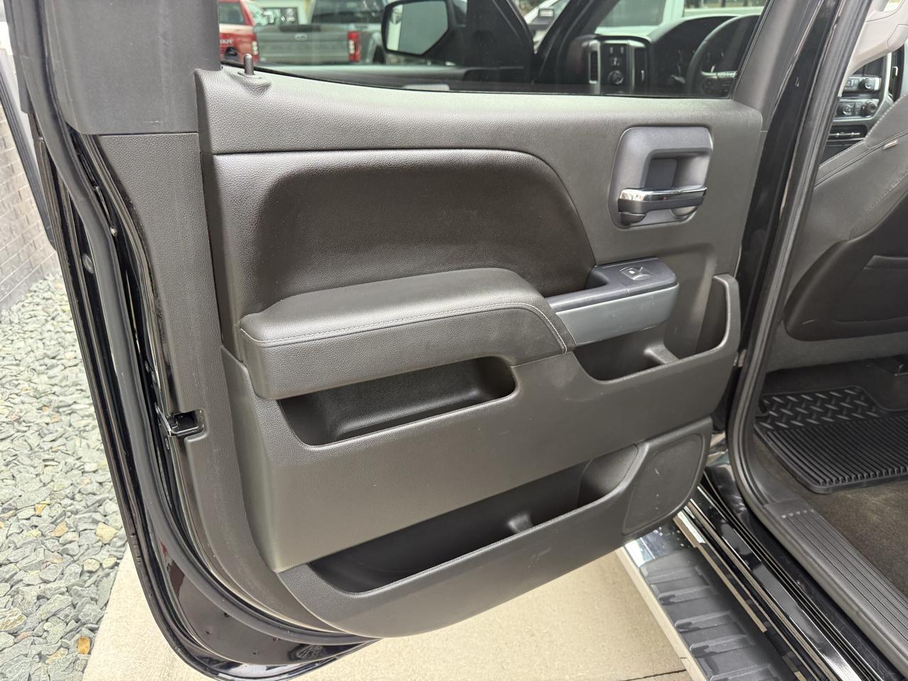 Chevrolet Silverado 1500 4WD Crew Cab 153.0" LT w/1LT 2015