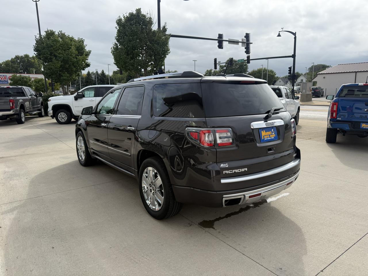 GMC Acadia AWD 4dr Denali 2016