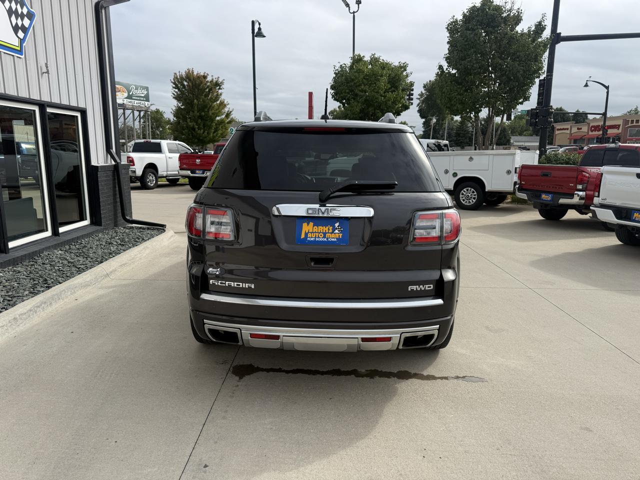 GMC Acadia AWD 4dr Denali 2016