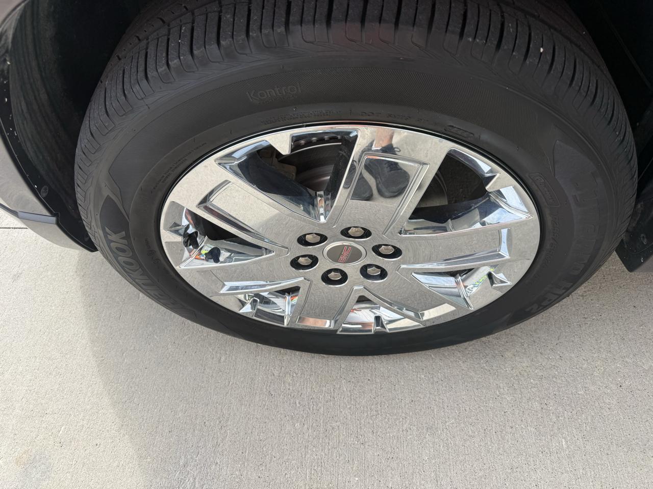 GMC Acadia AWD 4dr Denali 2016