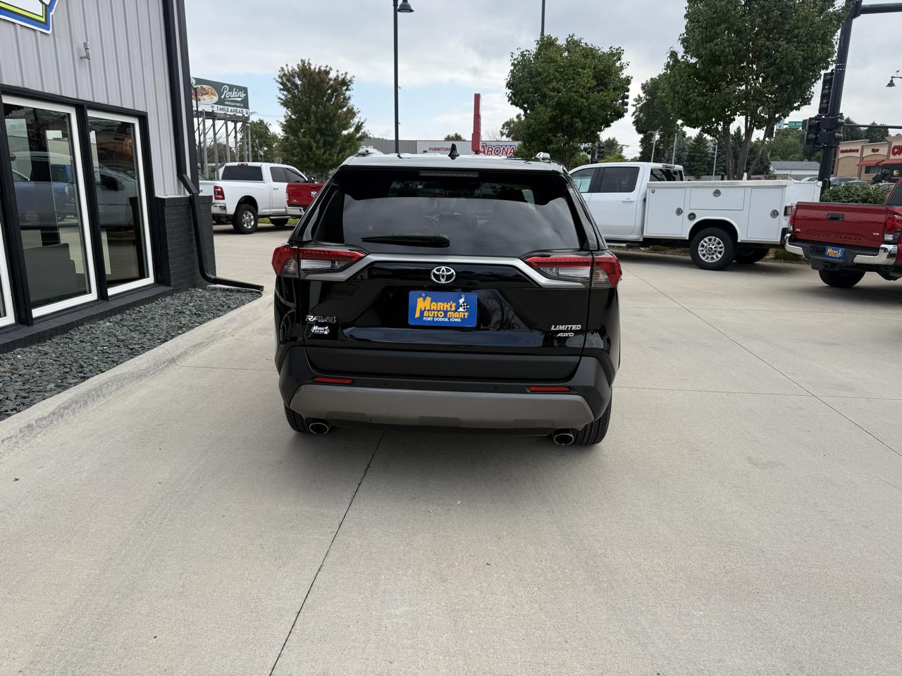 Toyota RAV4 Limited AWD (Natl) 2020