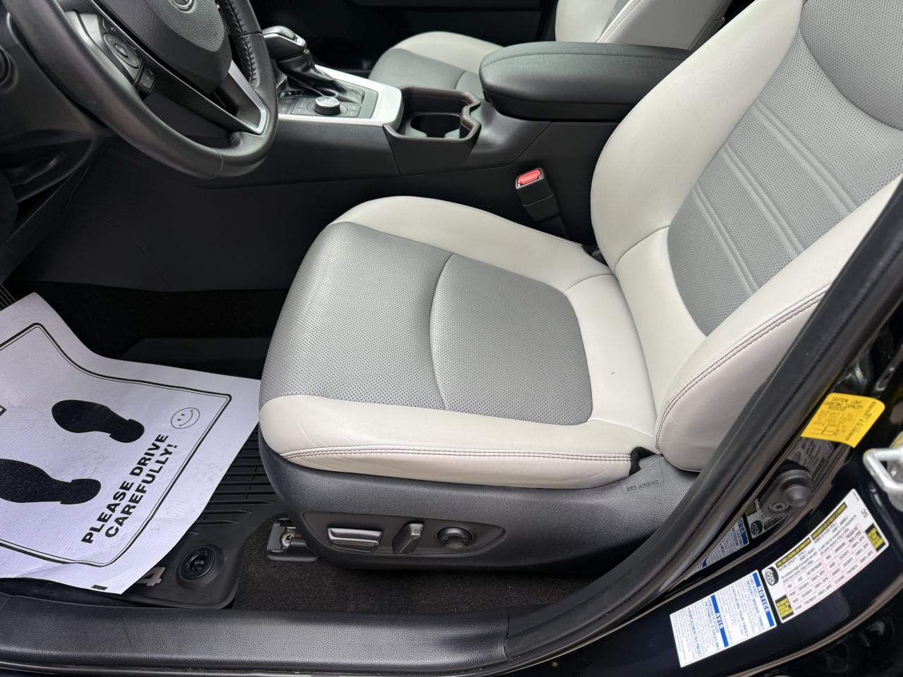 Toyota RAV4 Limited AWD (Natl) 2020
