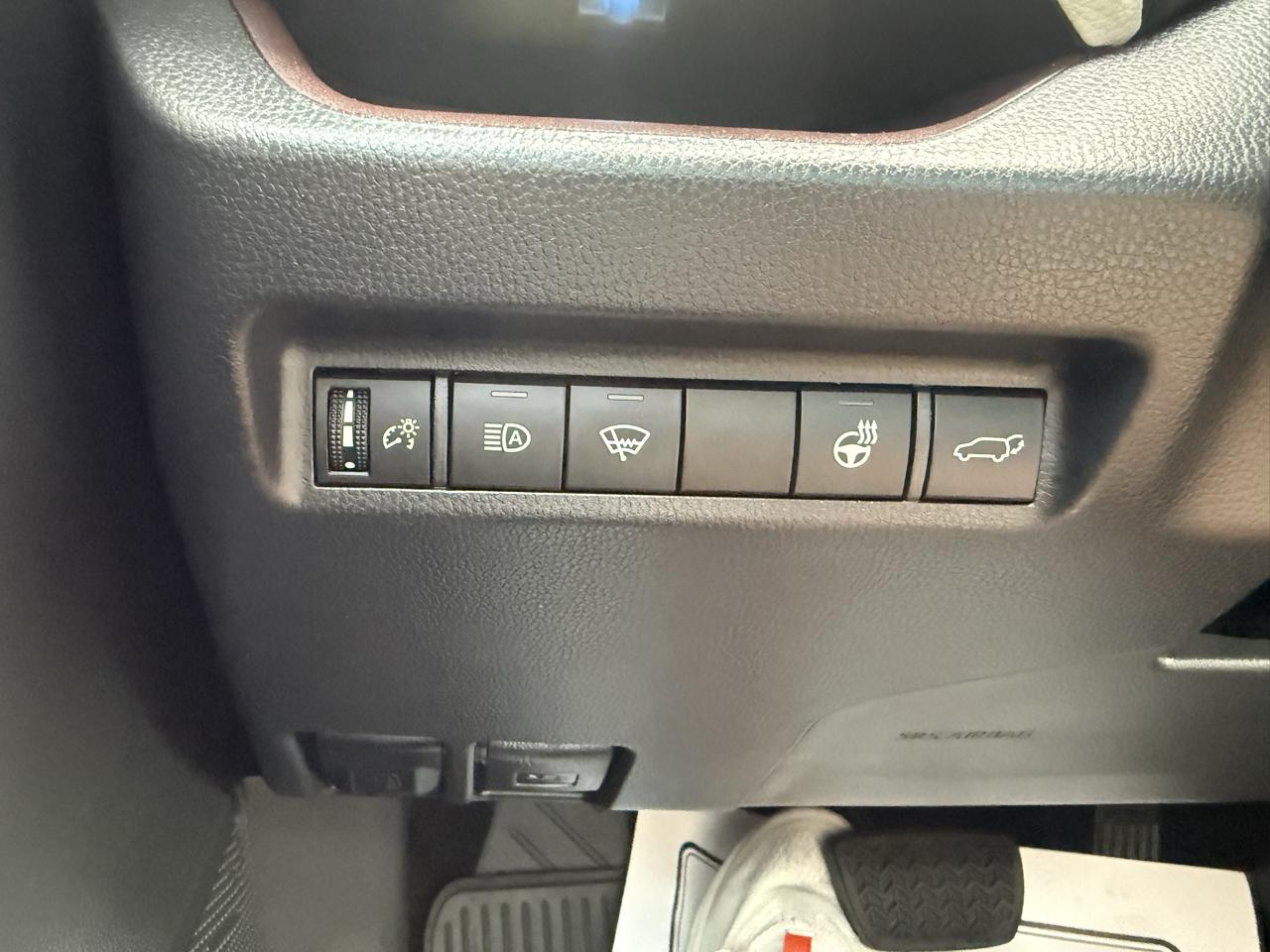 Toyota RAV4 Limited AWD (Natl) 2020