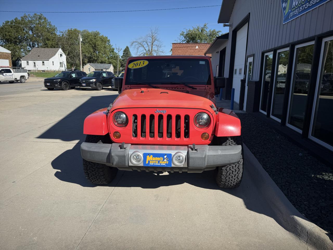 Jeep Wrangler Unlimited 4WD 4dr Sahara 2013