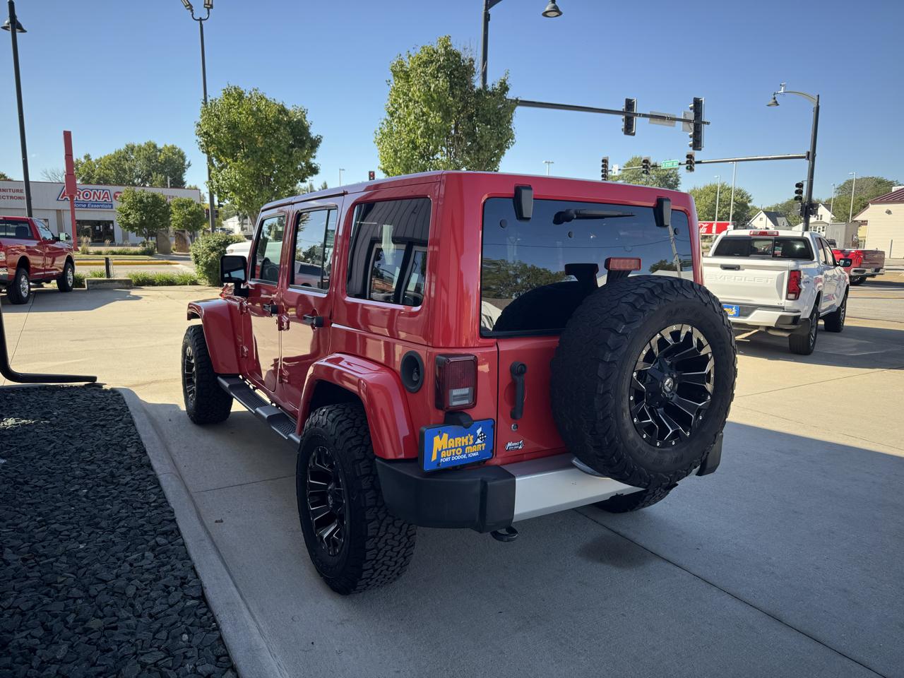 Jeep Wrangler Unlimited 4WD 4dr Sahara 2013