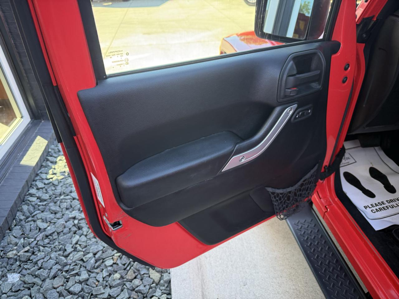 Jeep Wrangler Unlimited 4WD 4dr Sahara 2013