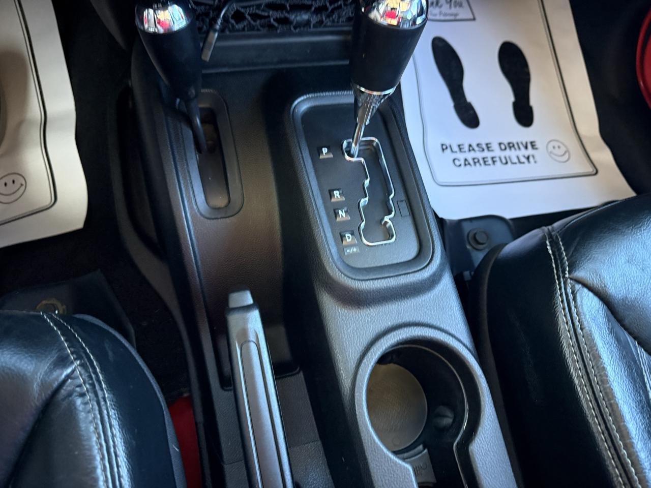 Jeep Wrangler Unlimited 4WD 4dr Sahara 2013