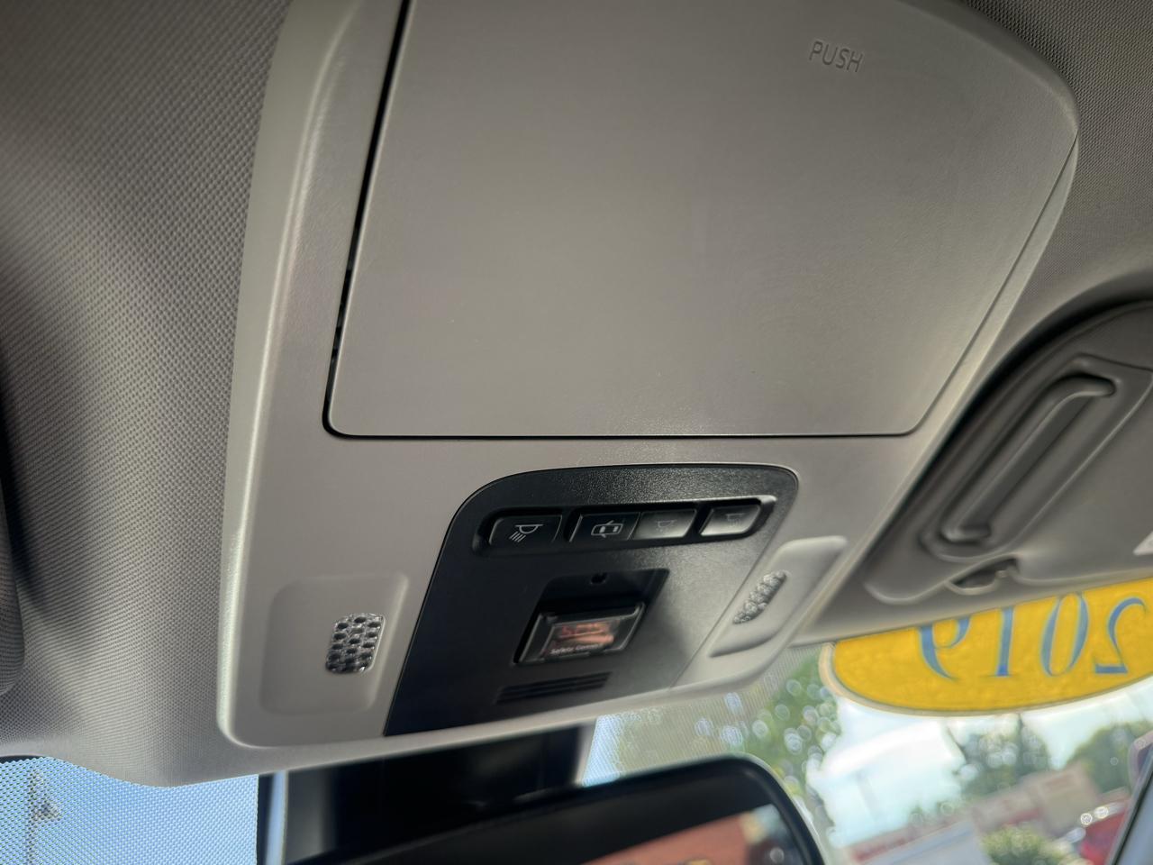 Toyota Camry XSE Auto (Natl) 2019