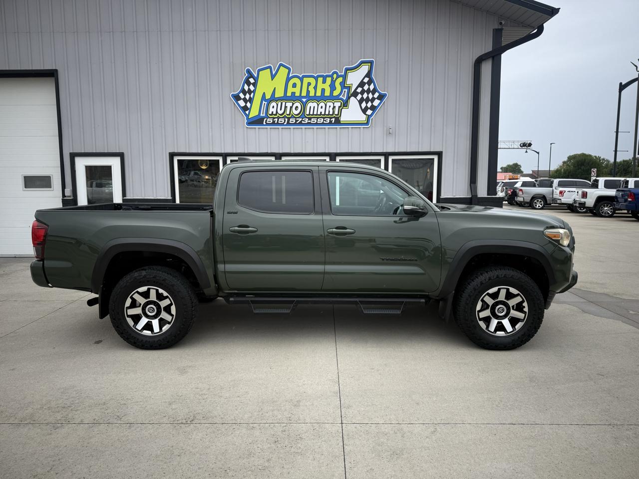 Toyota Tacoma 4WD SR Double Cab 5' Bed V6 AT (Natl) 2022