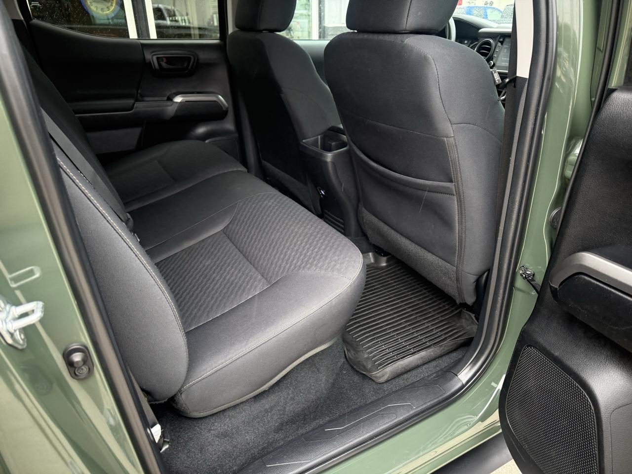Toyota Tacoma 4WD SR Double Cab 5' Bed V6 AT (Natl) 2022