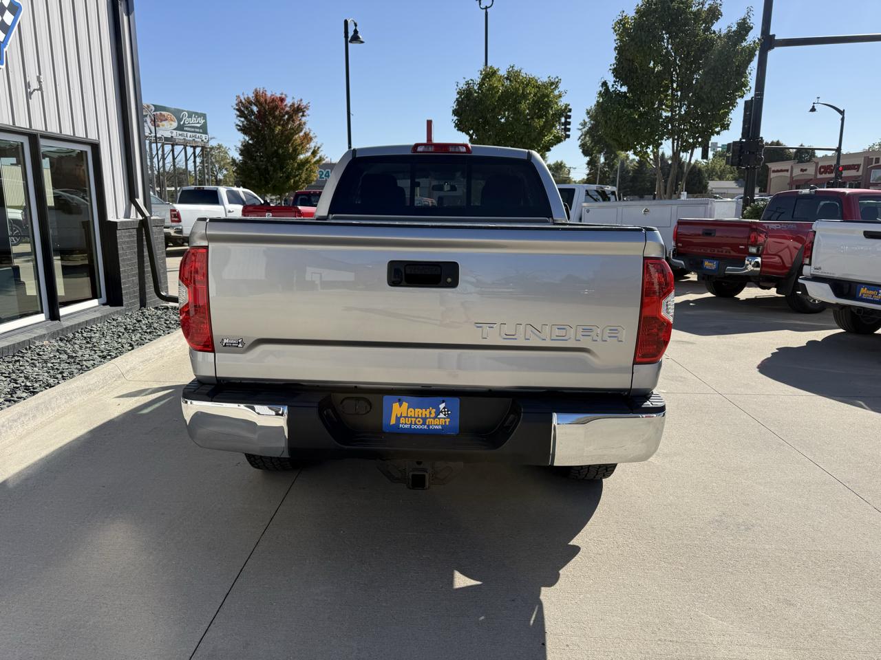Toyota Tundra 4WD TRD Pro Double Cab 6.5' Bed 5.7L (Natl) 2017