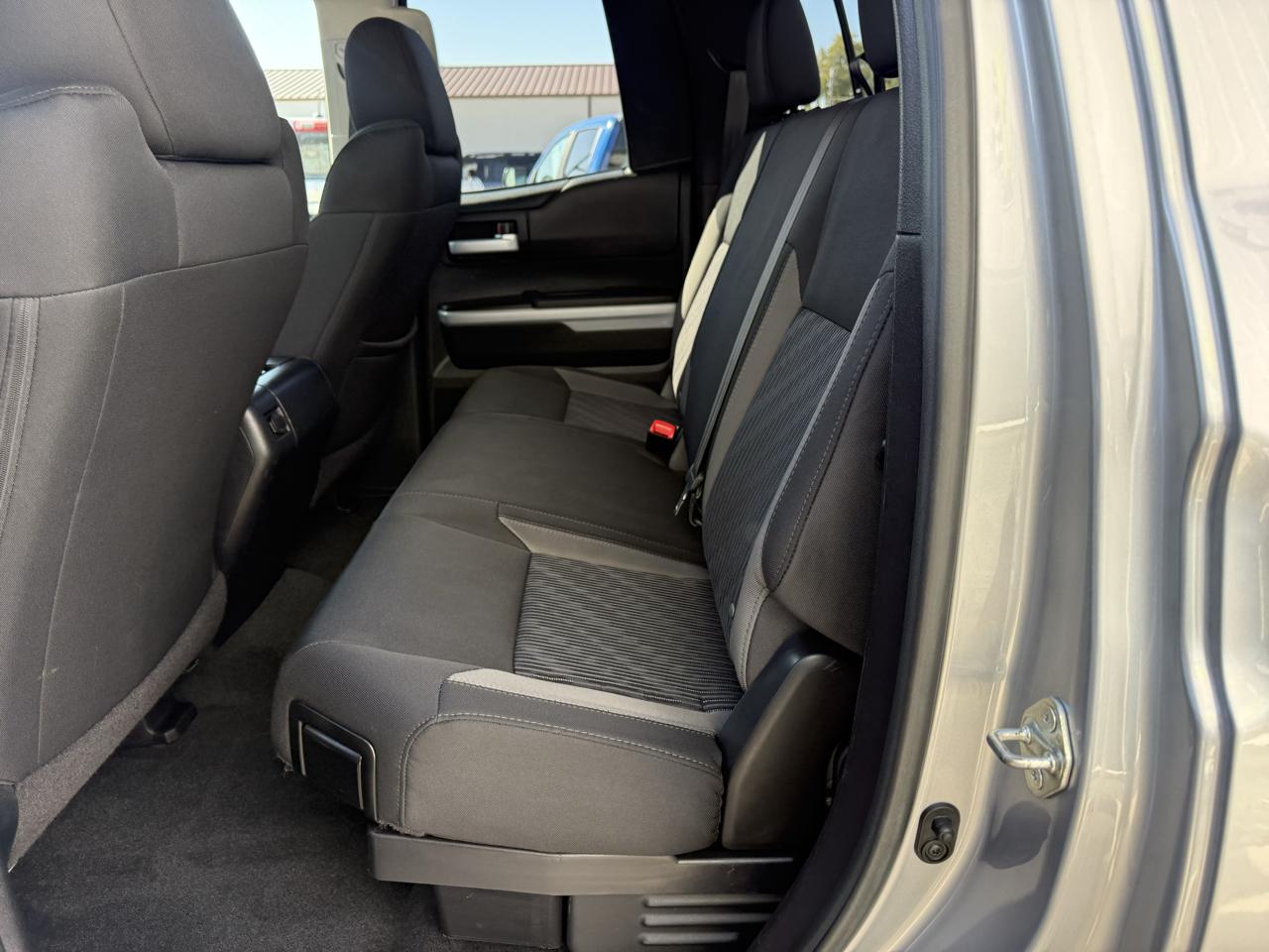 Toyota Tundra 4WD TRD Pro Double Cab 6.5' Bed 5.7L (Natl) 2017