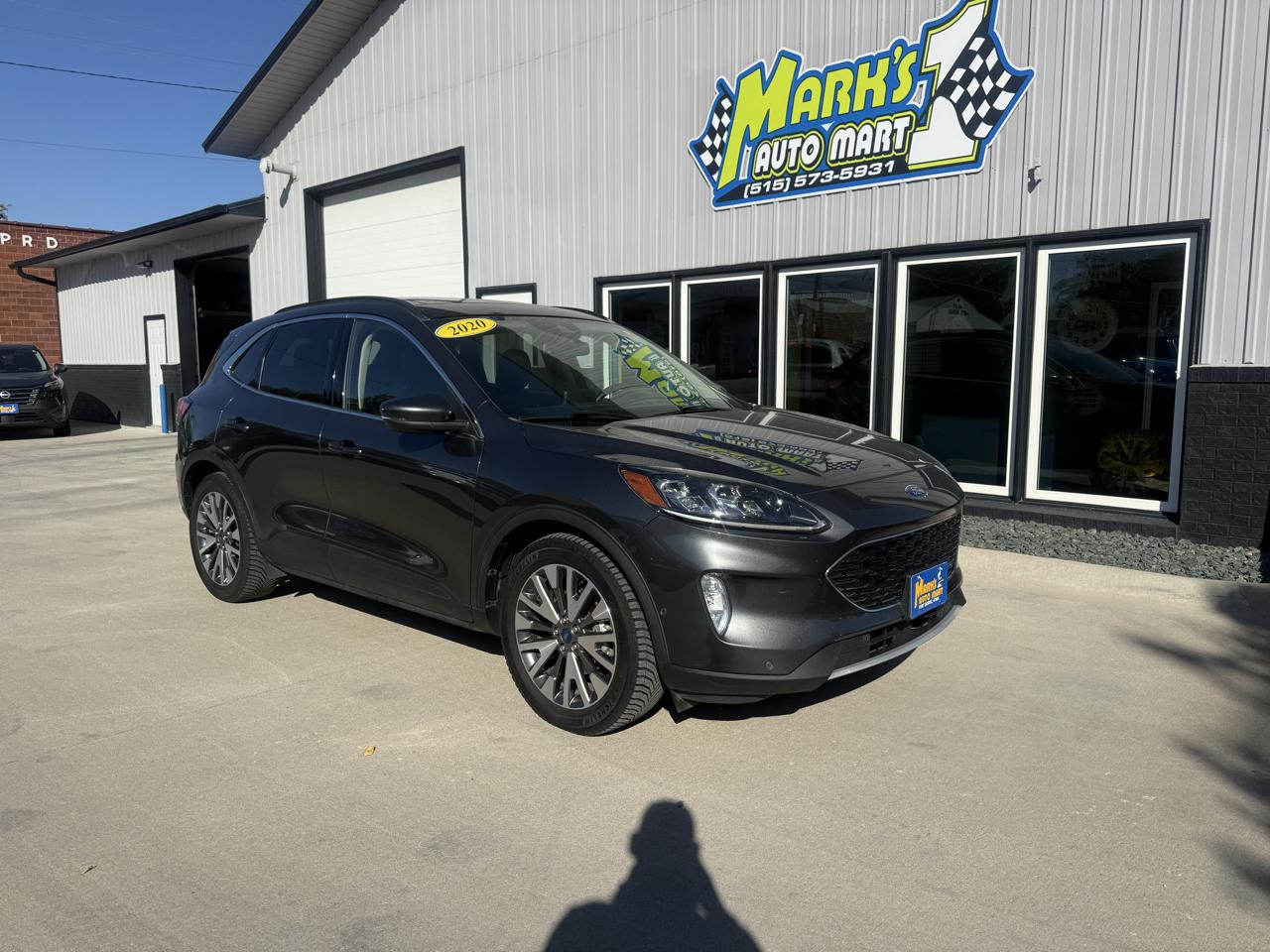 2020 Ford Escape Titanium Hybrid AWD