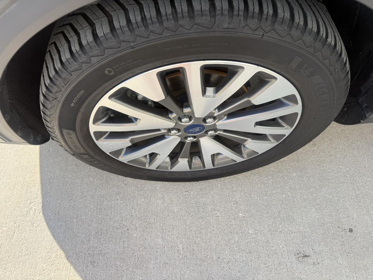 Ford Escape Titanium Hybrid AWD 2020