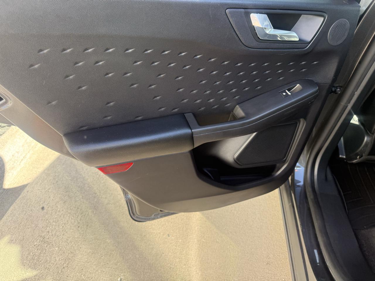 Ford Escape Titanium Hybrid AWD 2020