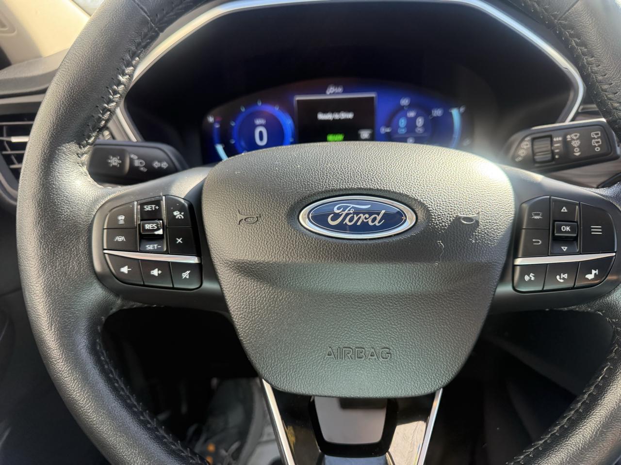 Ford Escape Titanium Hybrid AWD 2020