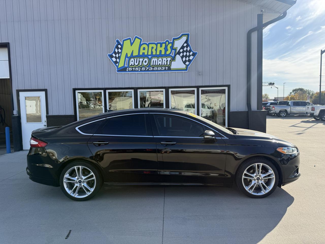 Ford Fusion 4dr Sdn Titanium AWD 2016