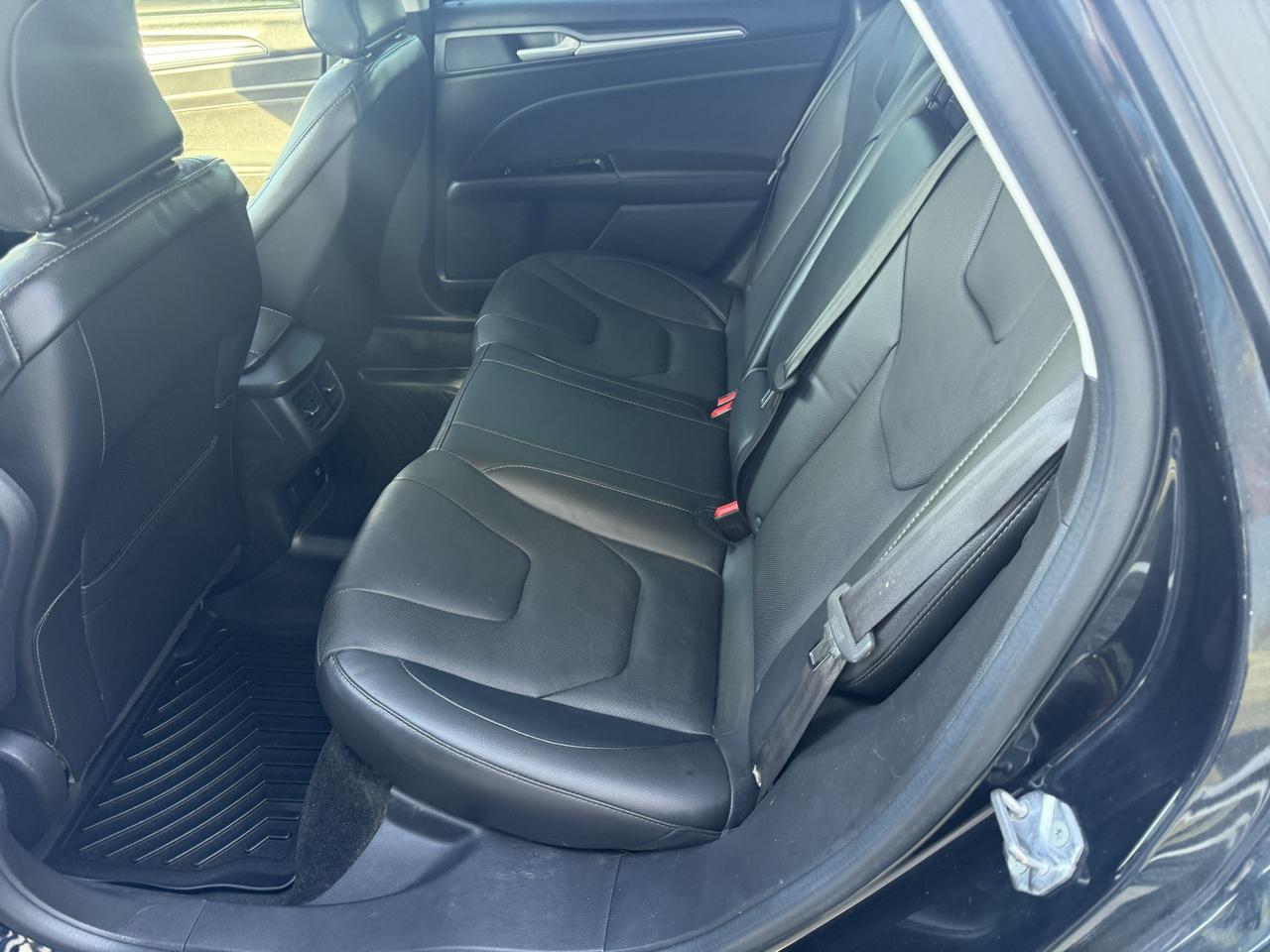 Ford Fusion 4dr Sdn Titanium AWD 2016
