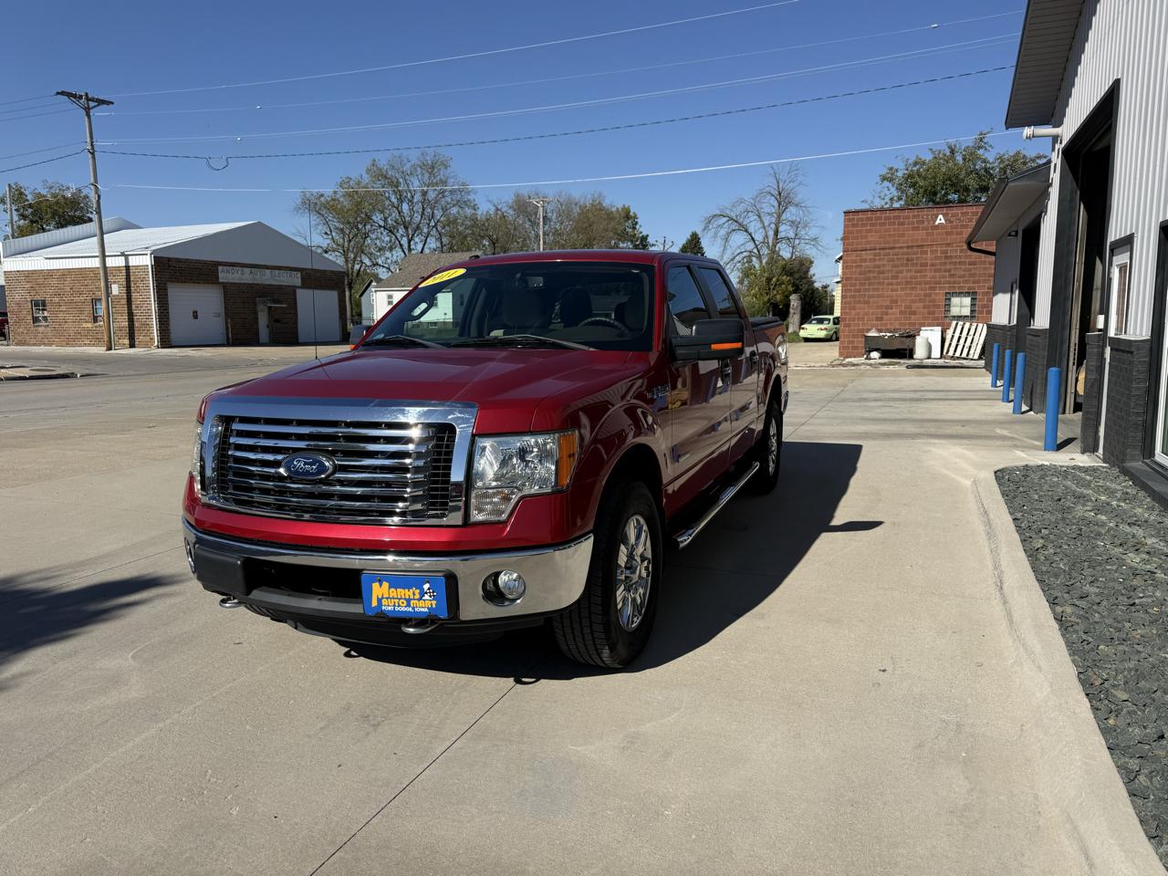 Ford F-150 4WD SuperCrew 145" XLT 2011