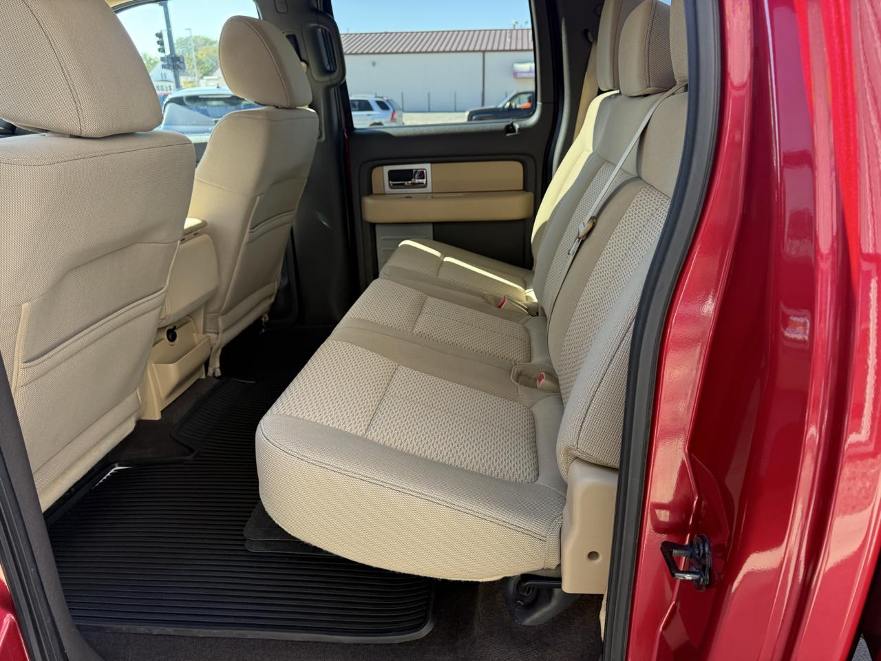 Ford F-150 4WD SuperCrew 145" XLT 2011