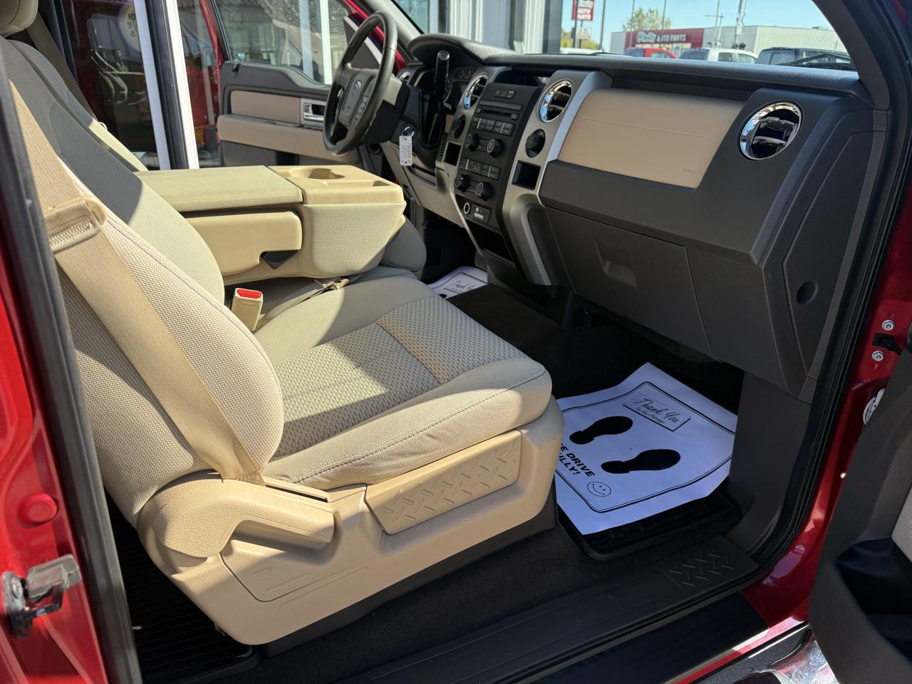 Ford F-150 4WD SuperCrew 145" XLT 2011