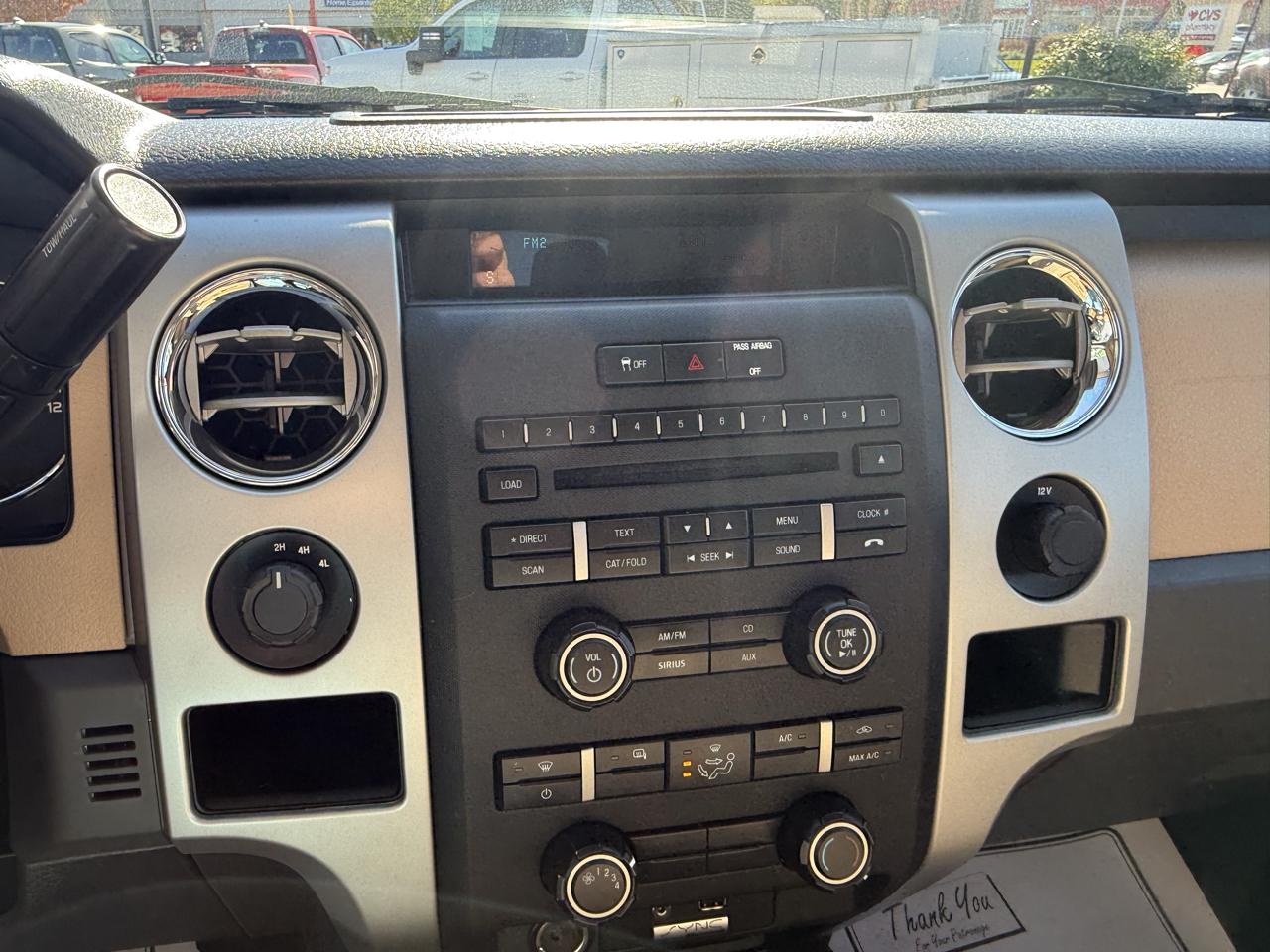 Ford F-150 4WD SuperCrew 145" XLT 2011