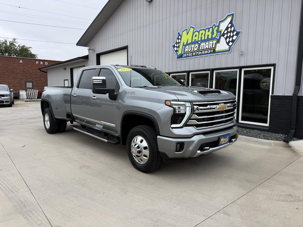 2025 Chevrolet Silverado 3500HD 4WD Crew Cab 172" High Country