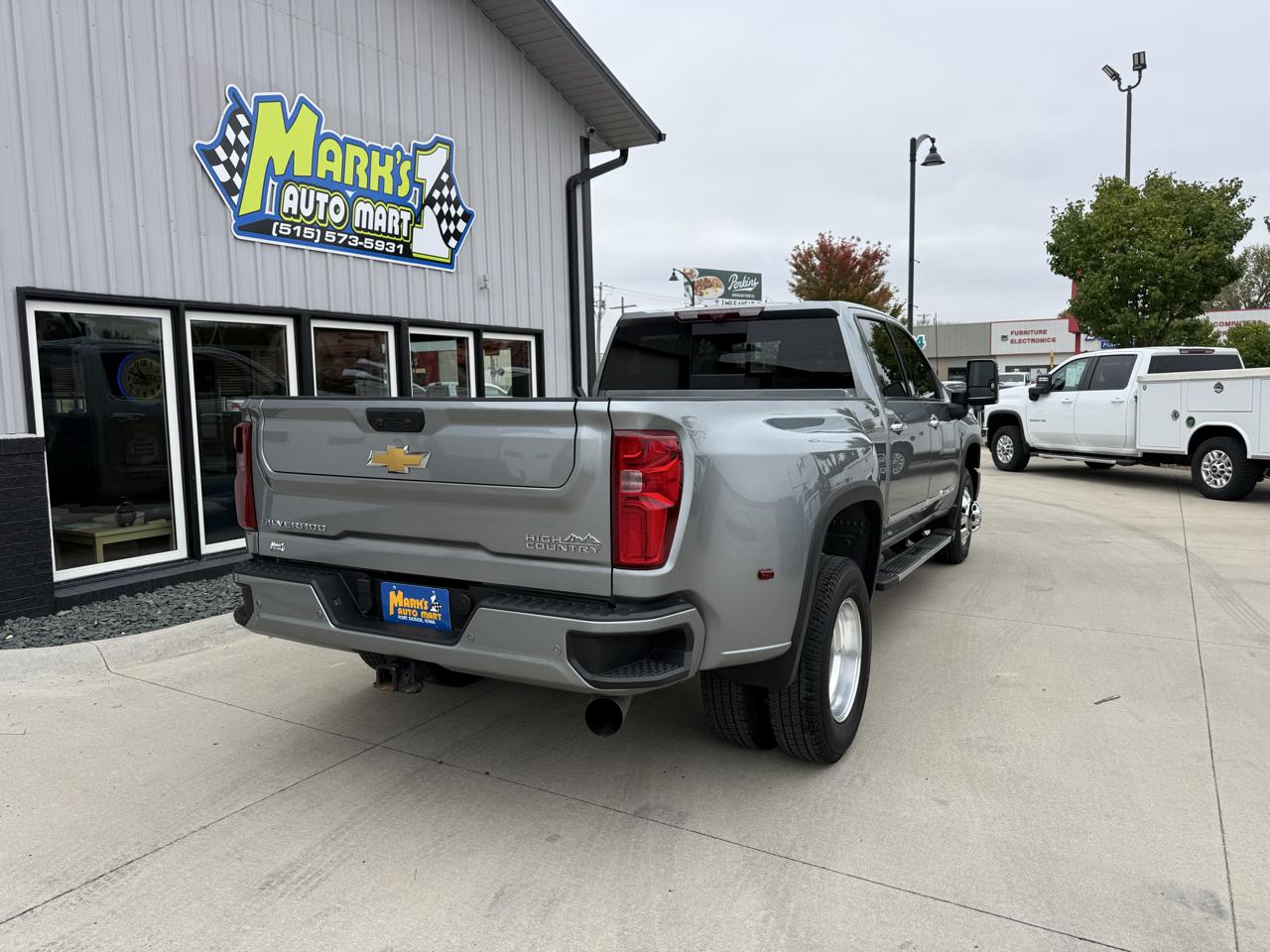 Chevrolet Silverado 3500HD 4WD Crew Cab 172" High Country 2025
