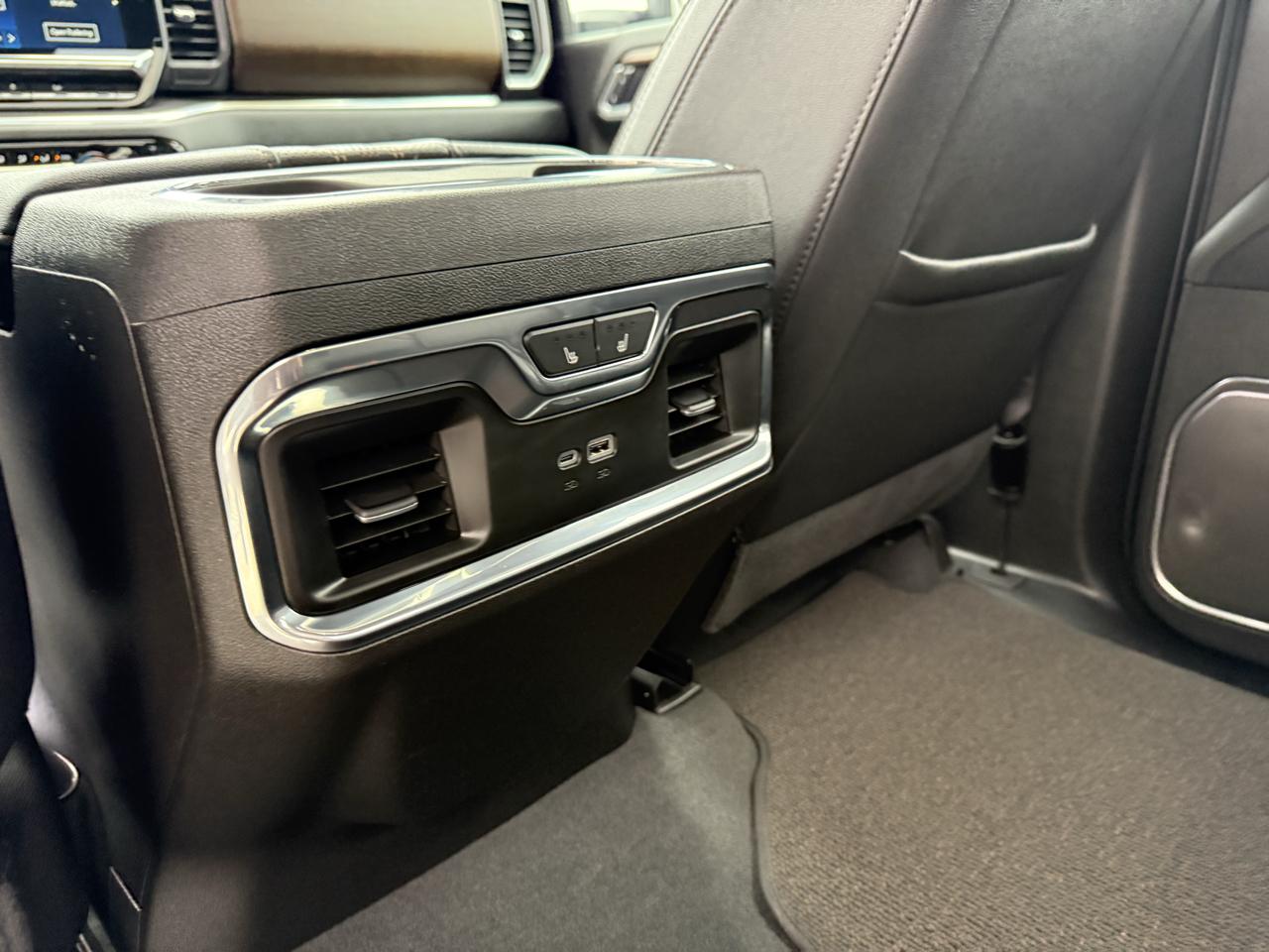 Chevrolet Silverado 3500HD 4WD Crew Cab 172" High Country 2025