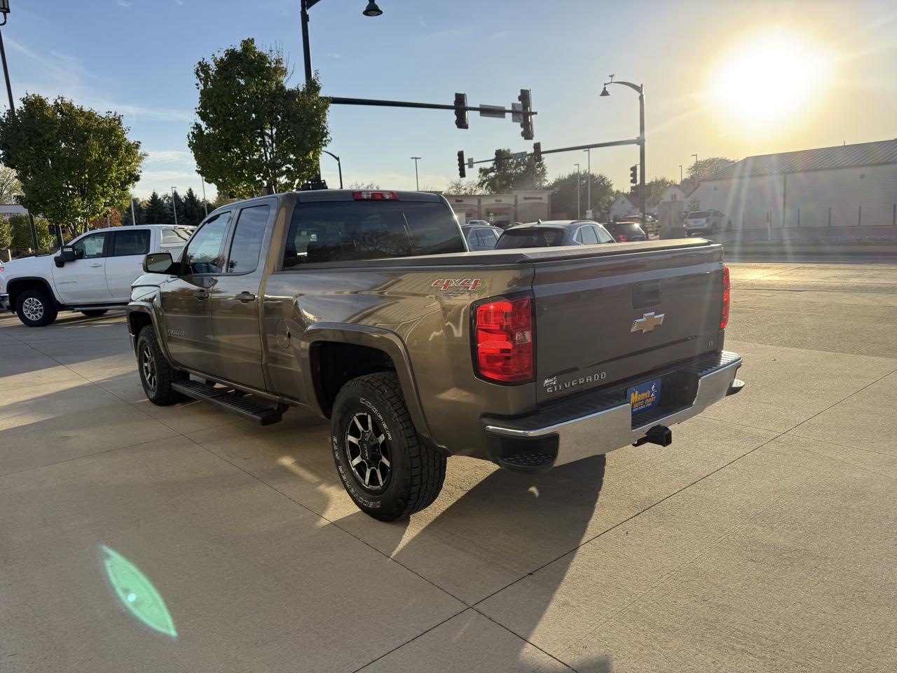Chevrolet Silverado 1500 4WD Double Cab 143.5" LT w/1LT 2014