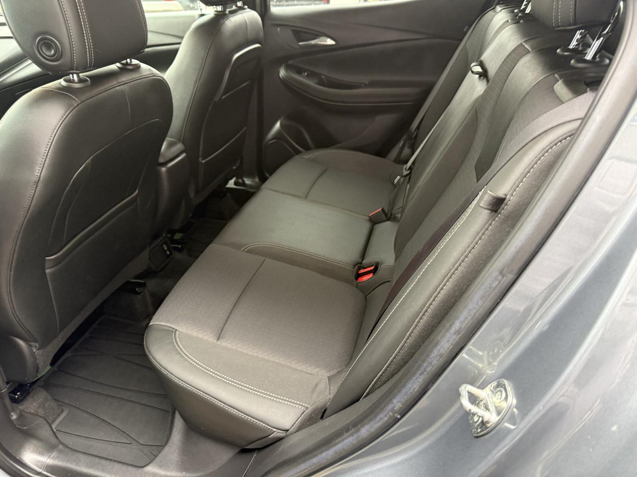 Buick Encore GX AWD 4dr Select 2022