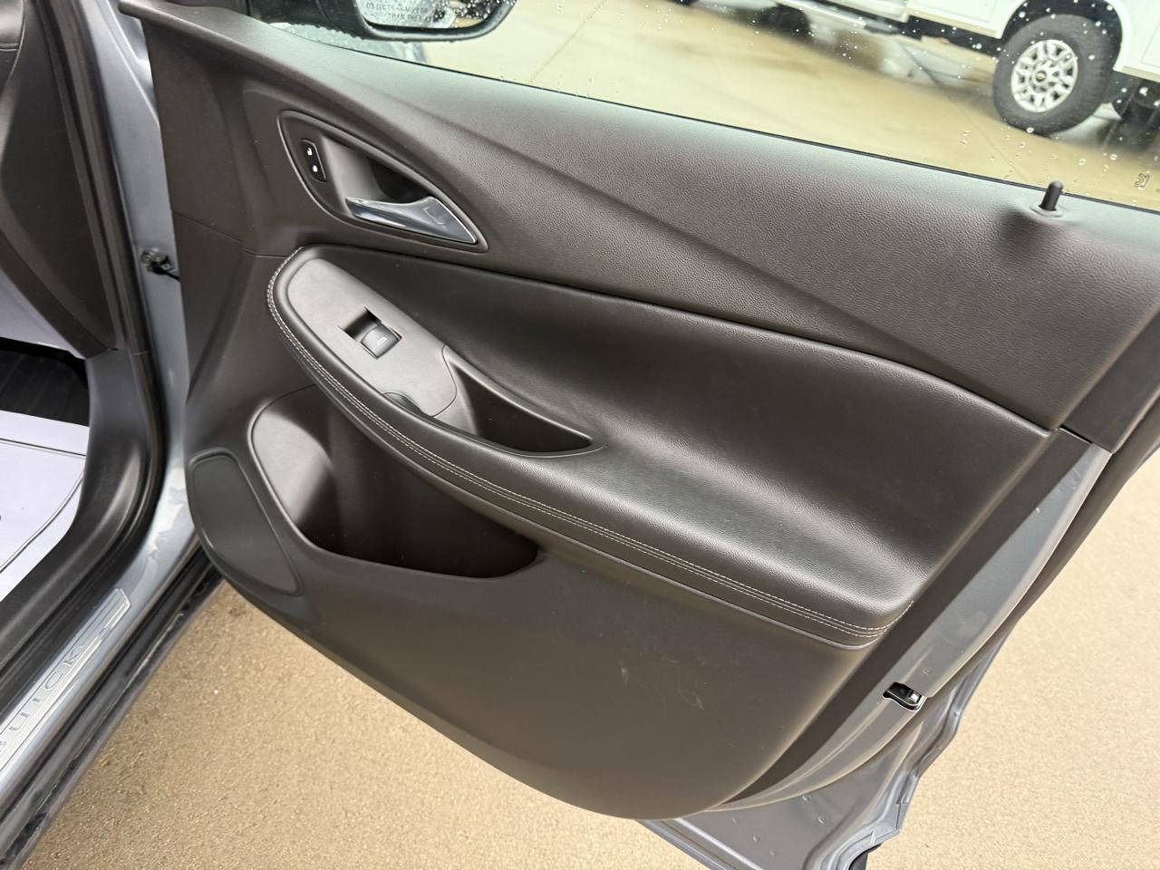 Buick Encore GX AWD 4dr Select 2022