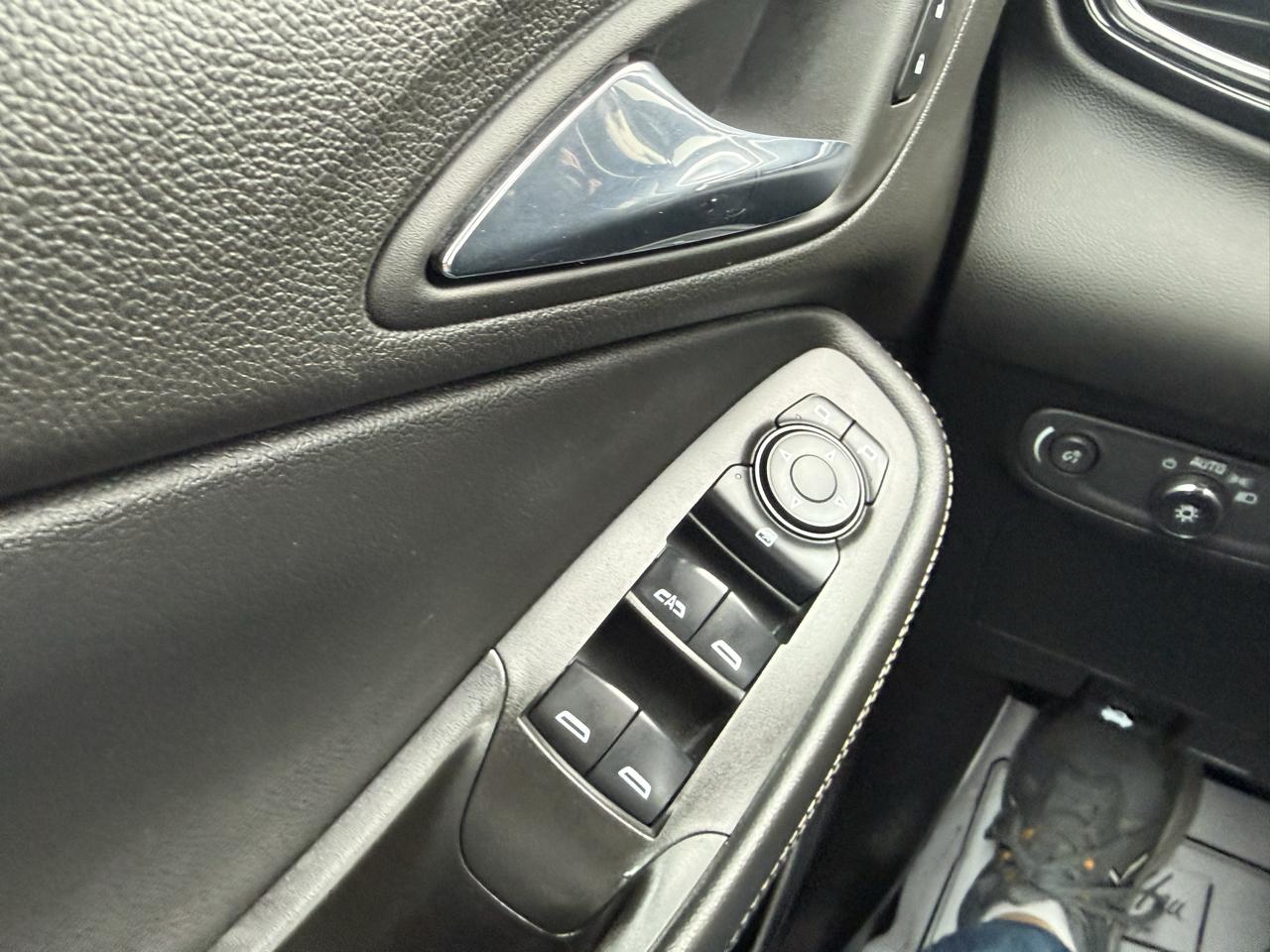 Buick Encore GX AWD 4dr Select 2022