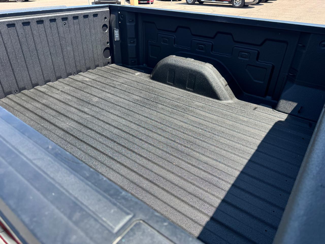 Chevrolet Silverado 1500 RST Dbl Cab 4WD 2021