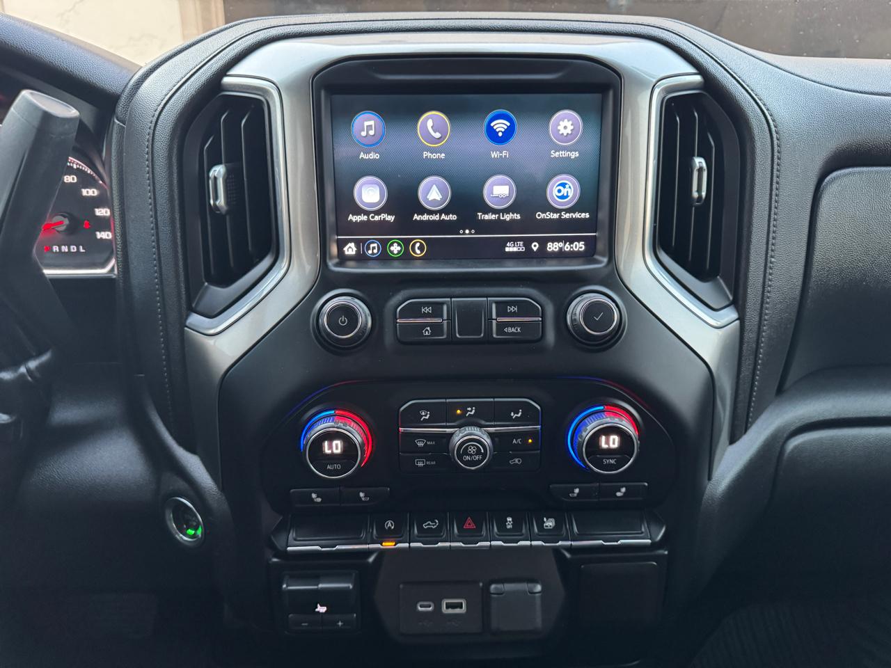 Chevrolet Silverado 1500 RST Dbl Cab 4WD 2021