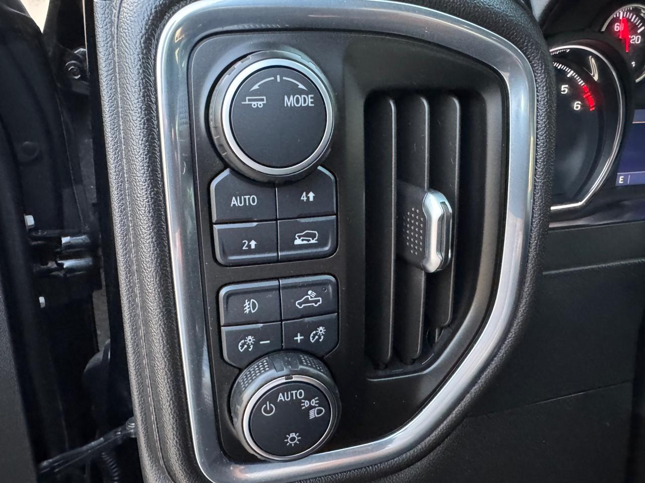 Chevrolet Silverado 1500 RST Dbl Cab 4WD 2021