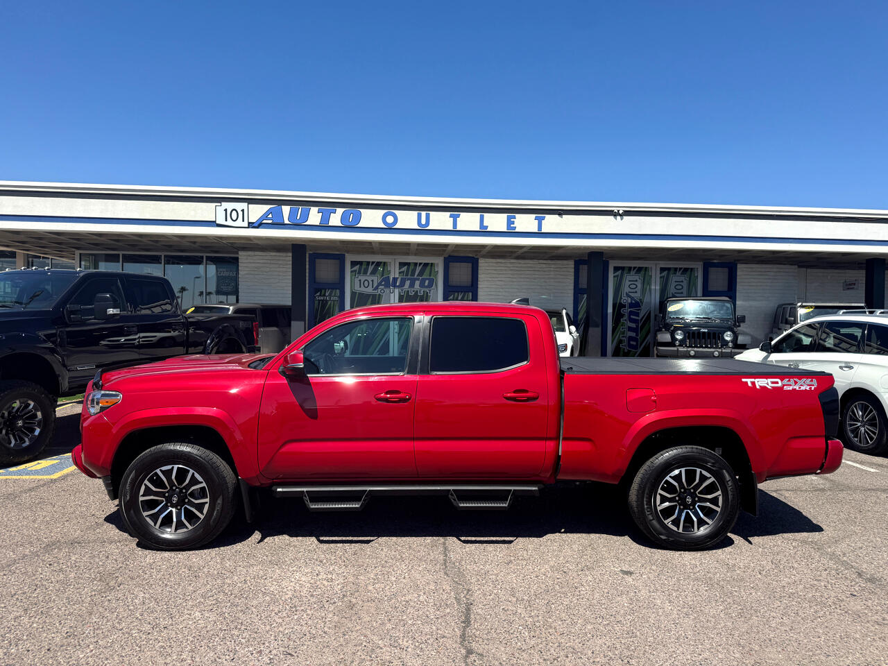 2021 Toyota Tacoma TRD Sport 4x4 photo 2