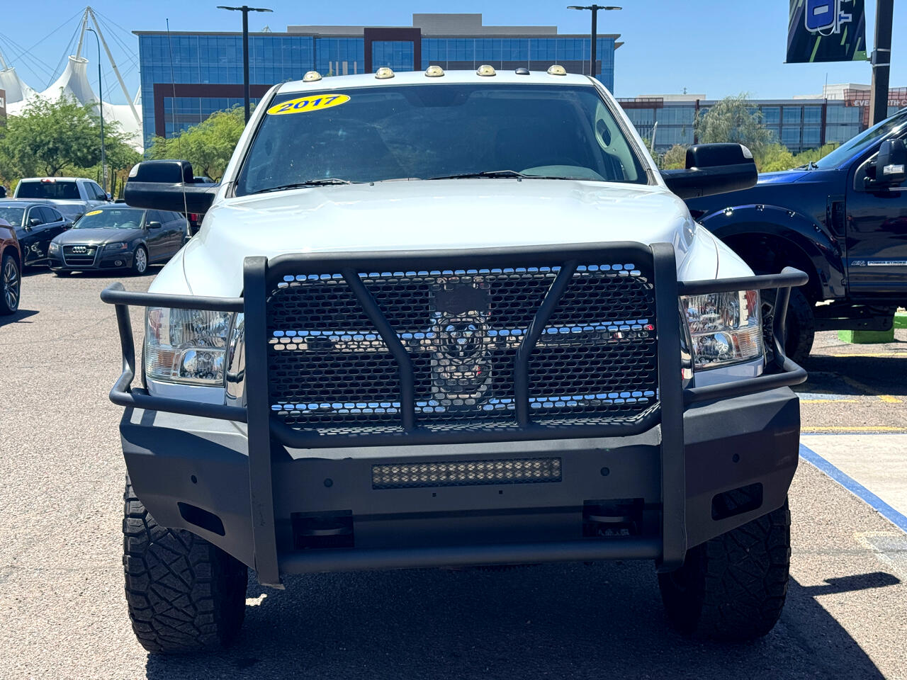2017 Ram 2500 Tradesman photo 4