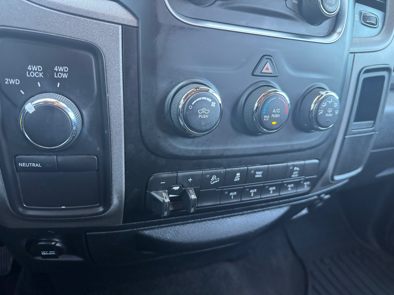 RAM 2500 4WD Crew Cab 149" Tradesman 2017