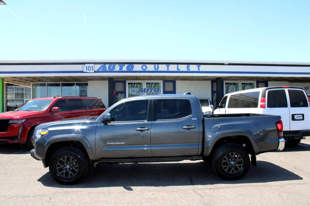 2022 Toyota Tacoma SR5 V6 photo 2