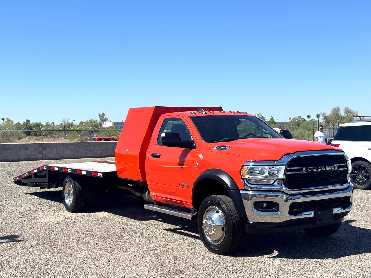 2022 Ram 5500 Tradesman photo 3