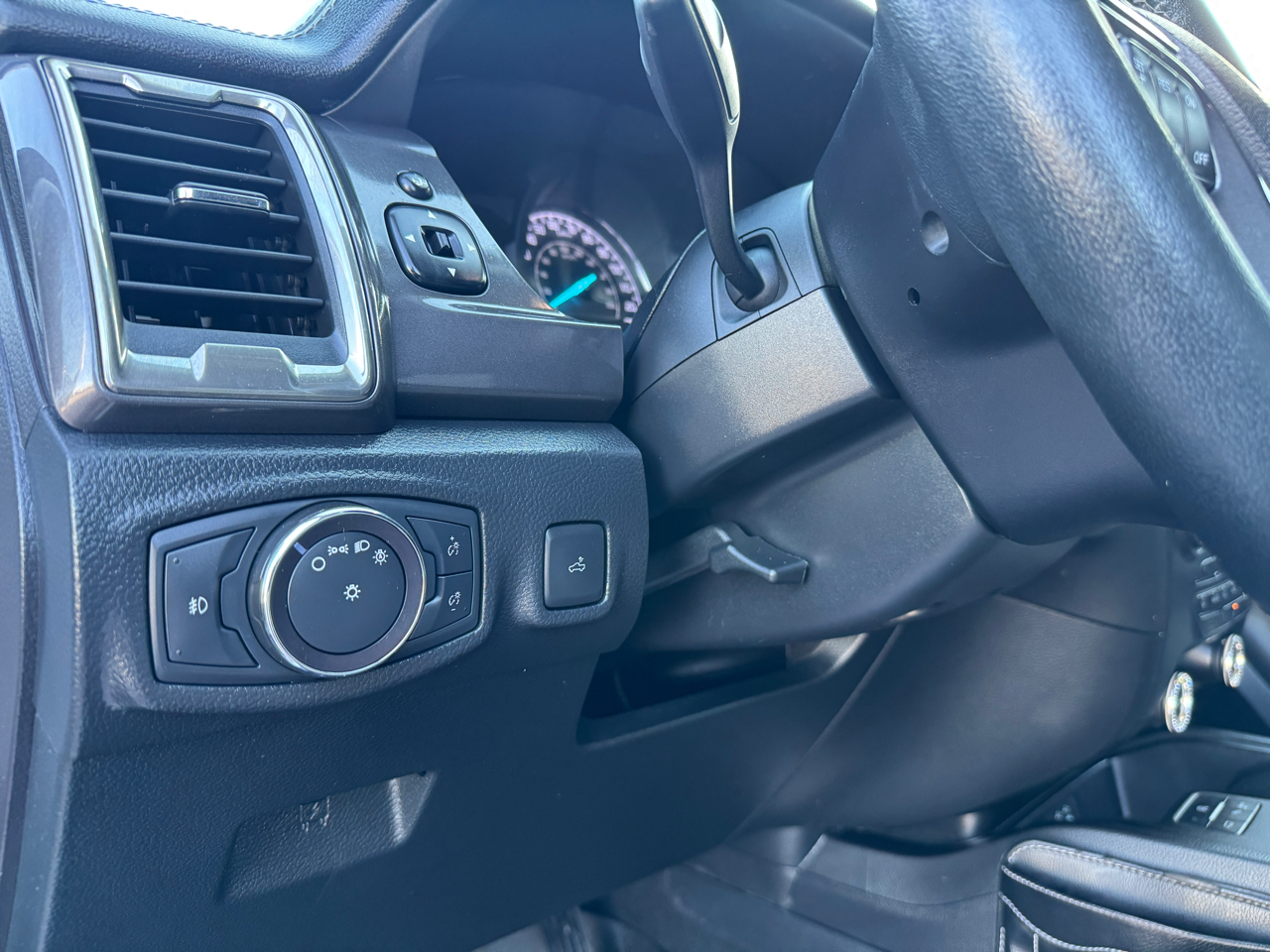 Ford Ranger LARIAT 2WD SuperCrew 5' Box 2019 Ford Ranger LARIAT 2WD SuperCrew 5' Box 2019