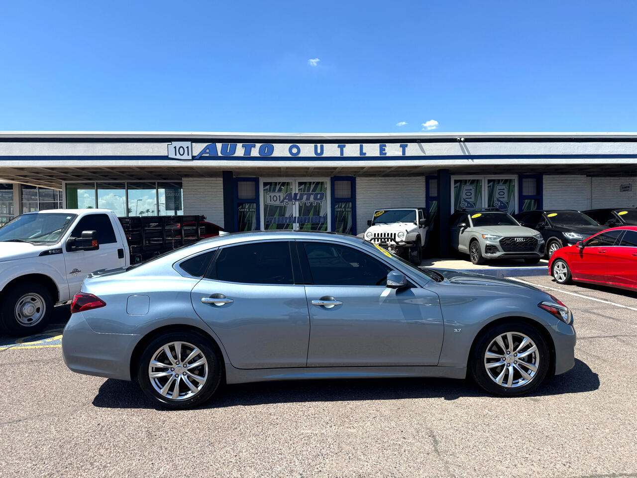 Infiniti Q70  2017 Infiniti Q70  2017