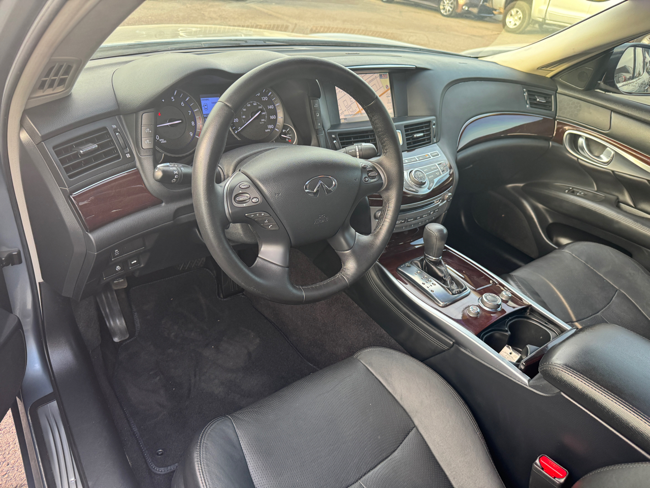 Infiniti Q70  2017 Infiniti Q70  2017