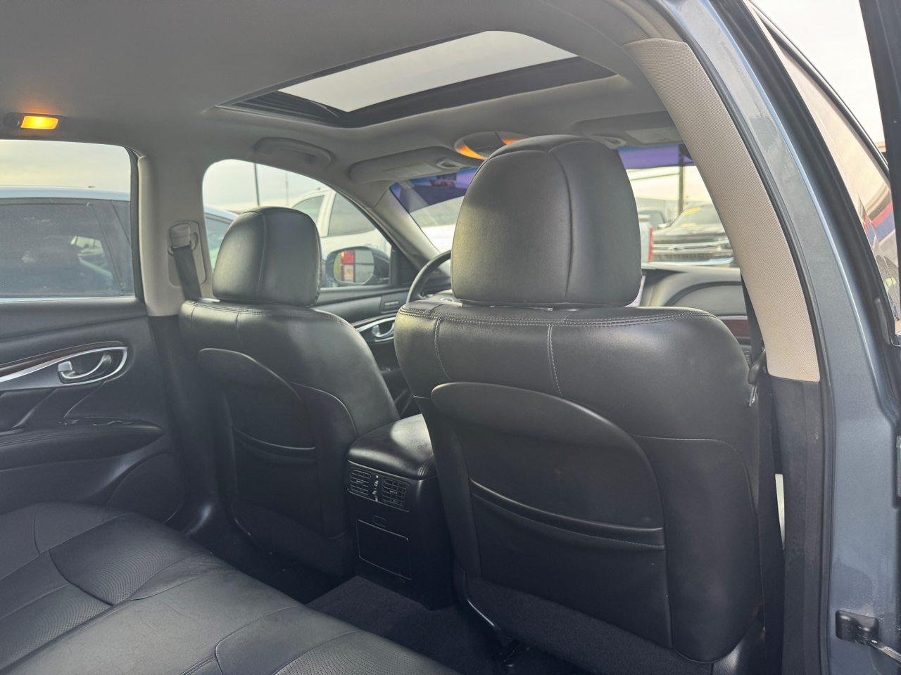 Infiniti Q70  2017 Infiniti Q70  2017