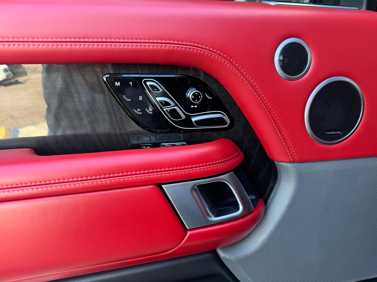 Land Rover Range Rover  2018 Land Rover Range Rover  2018